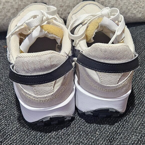 Ladies Nike Waffle Debut - 7.5 - Picture 7 of 10